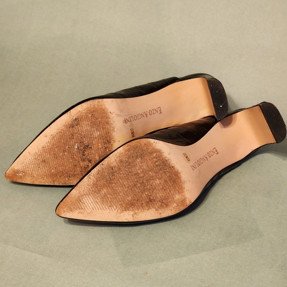 Black textured leather pumps - Picture 4 of 5